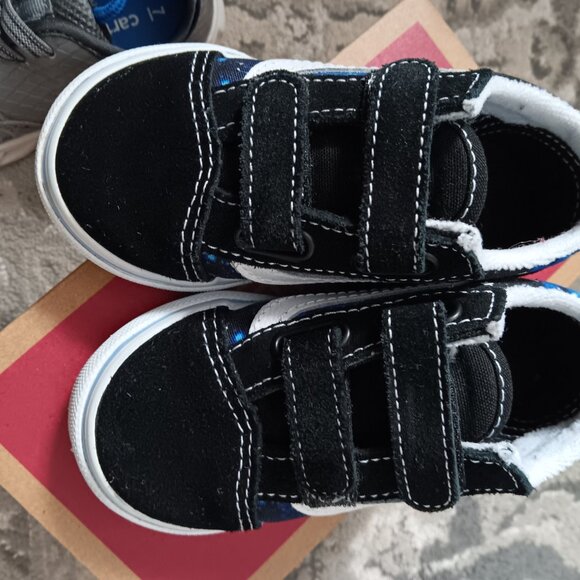 Bundle of 2 sz 7 toddler sneakers vans carters light up glow in dark euc - Picture 3 of 8